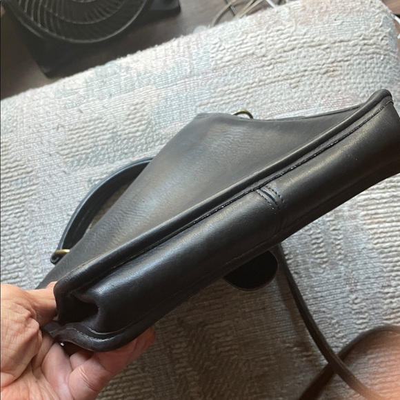 Vintage Coach Station Leather Crossbody Bag #5130 - Picture 10 of 10